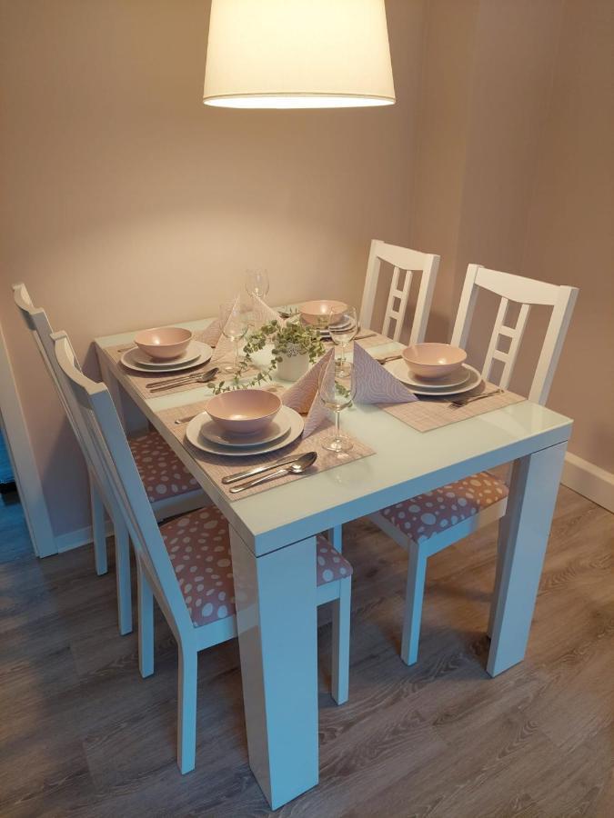 Helles Modern Eingerichtetes Apartment Halle  Zewnętrze zdjęcie